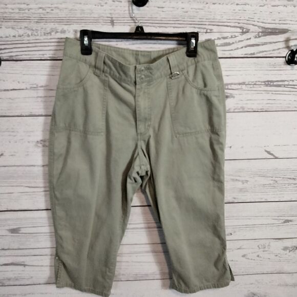 "Riders" woman's capris   - Picture 1 of 6